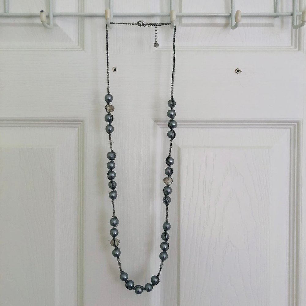 Ann Taylor Loft black pearl necklace